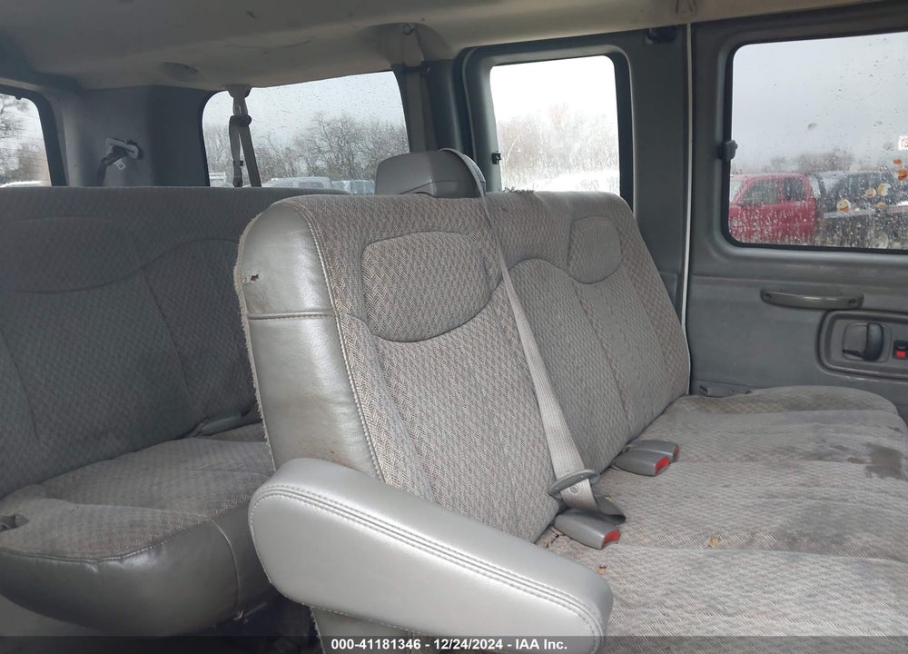 2005 CHEVROLET EXPRESS VIN: 1GAHG35U451249990
