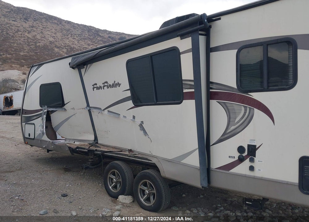 2016 FUN FINDER XTREME LITE SERIES M-241 LRK VIN: 5RXTA2422G1033763