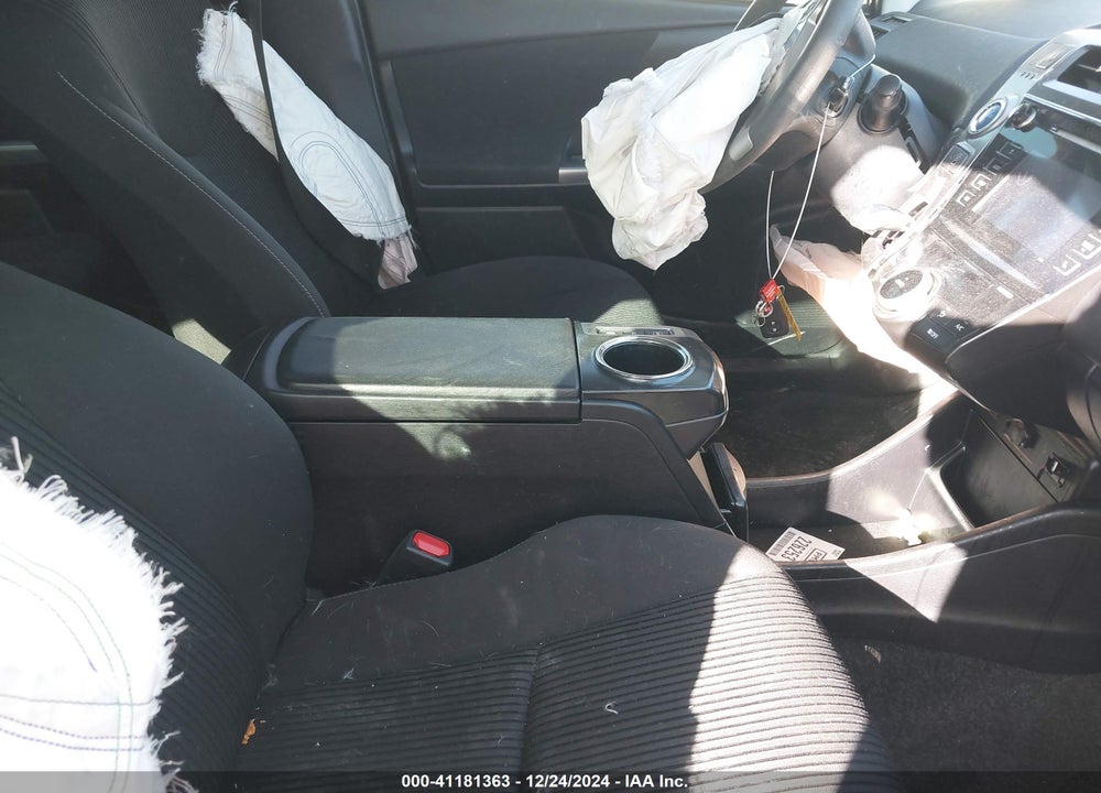 2015 TOYOTA PRIUS V VIN: JTDZN3EU0FJ037056