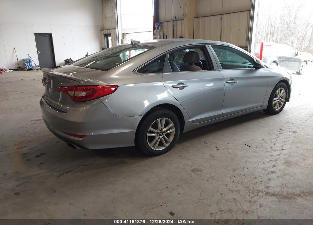 2017 HYUNDAI SONATA VIN: 5NPE24AF2HH547098