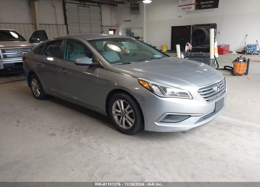 2017 HYUNDAI SONATA VIN: 5NPE24AF2HH547098