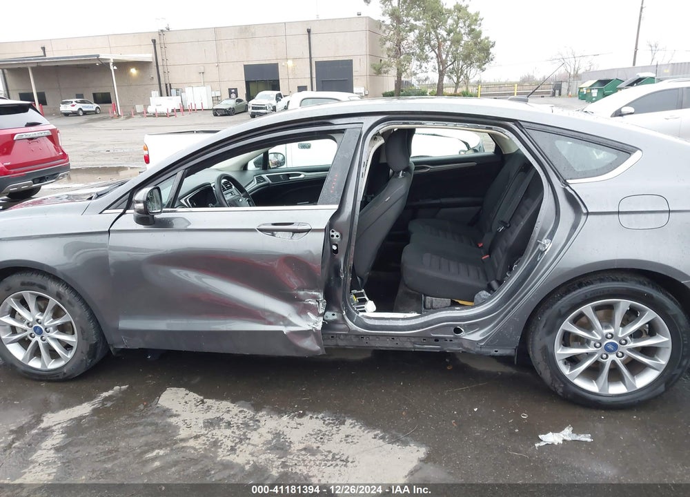 2017 FORD FUSION SE VIN: 3FA6P0H70HR383270