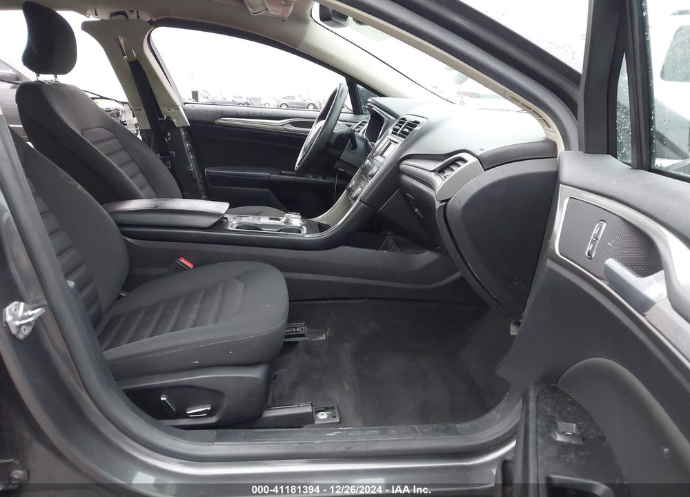 2017 FORD FUSION SE VIN: 3FA6P0H70HR383270