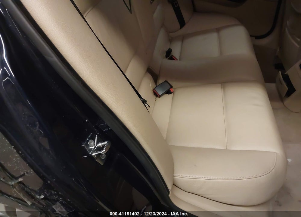2008 BMW 328XI VIN: WBAVC73578KP39974
