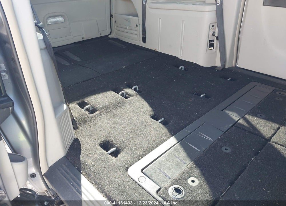 2015 CHRYSLER TOWN & COUNTRY TOURING VIN: 2C4RC1BG9FR544638