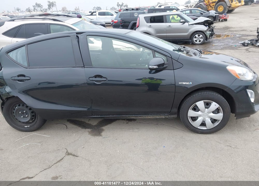 2016 TOYOTA PRIUS C TWO VIN: JTDKDTB3XG1119989