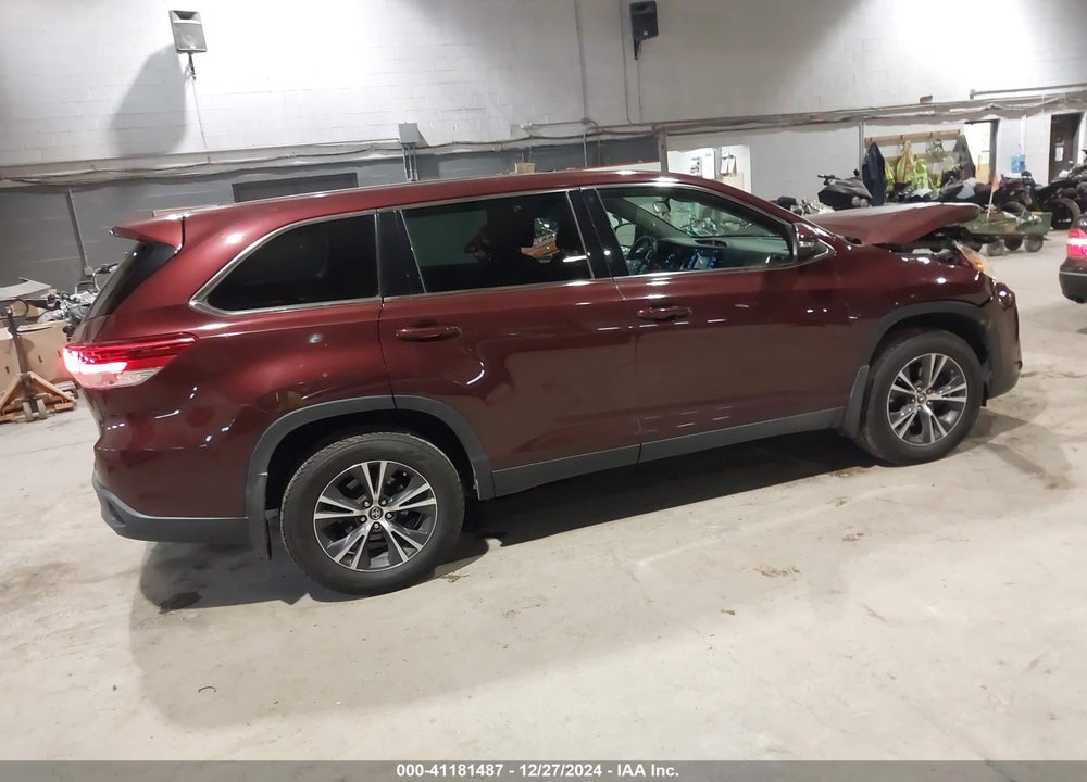 2019 TOYOTA HIGHLANDER LE VIN: 5TDBZRFH0KS989286
