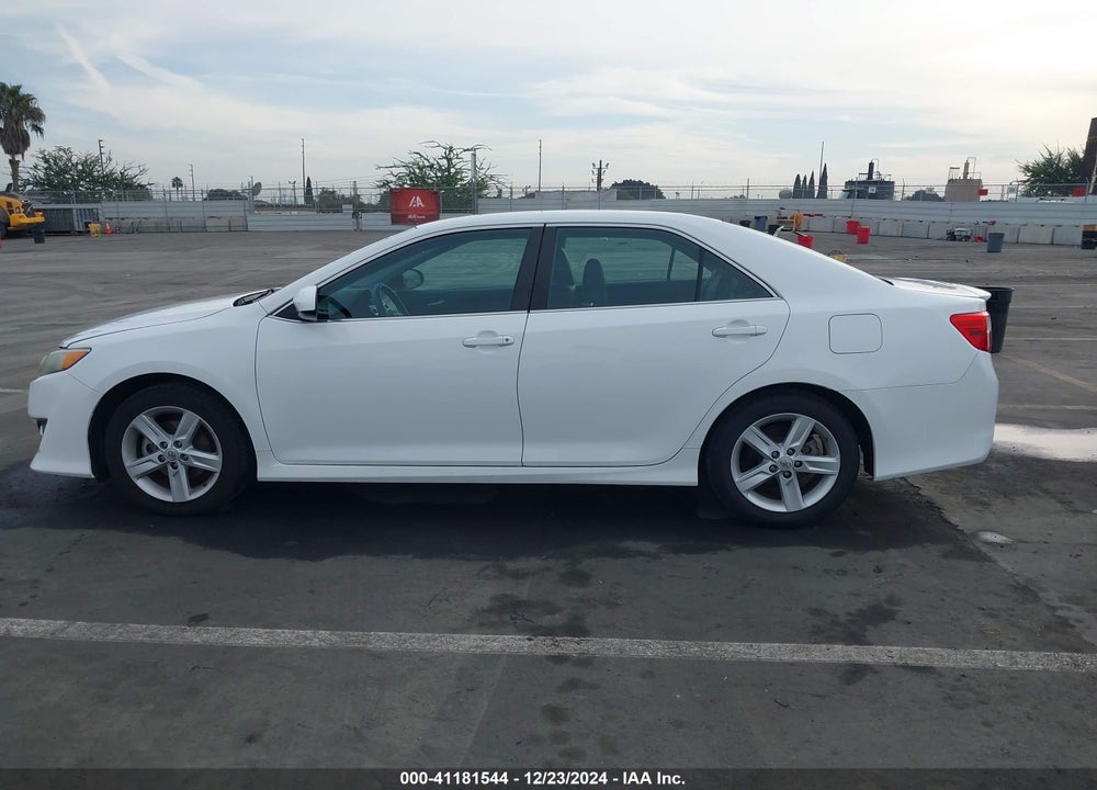 2013 TOYOTA CAMRY SE VIN: 4T1BF1FKXDU273981