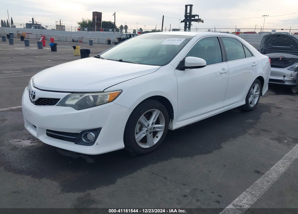 2013 TOYOTA CAMRY SE VIN: 4T1BF1FKXDU273981