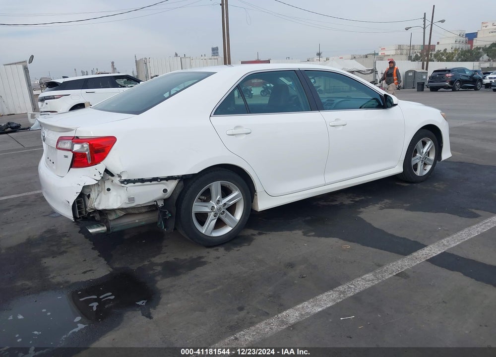 2013 TOYOTA CAMRY SE VIN: 4T1BF1FKXDU273981