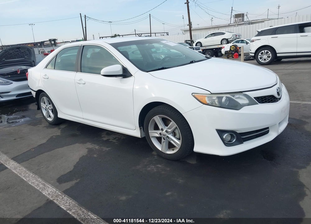 2013 TOYOTA CAMRY SE VIN: 4T1BF1FKXDU273981