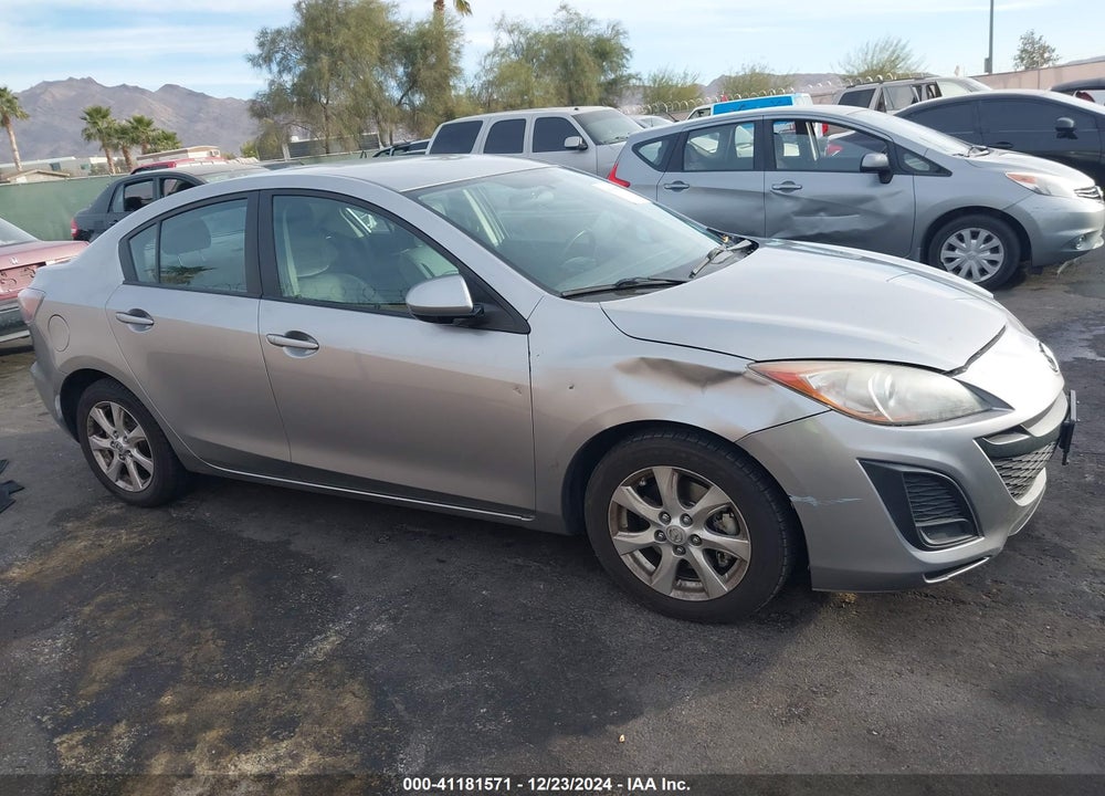 2011 MAZDA 3 I TOURING VIN: JM1BL1VF5B1386625
