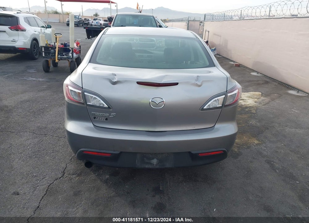 2011 MAZDA 3 I TOURING VIN: JM1BL1VF5B1386625