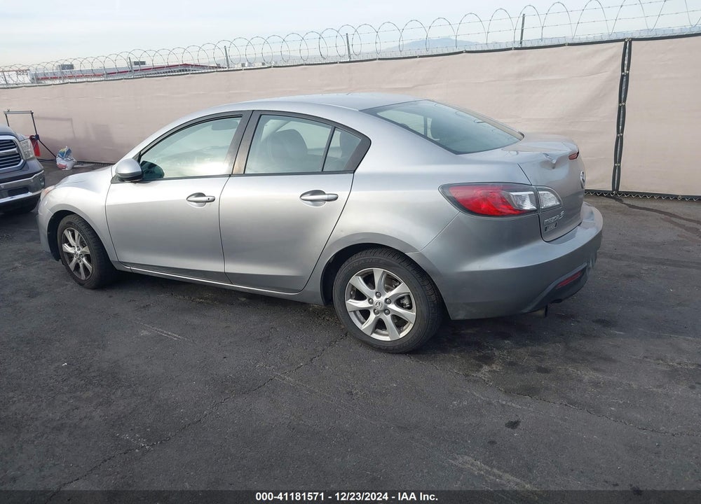 2011 MAZDA 3 I TOURING VIN: JM1BL1VF5B1386625