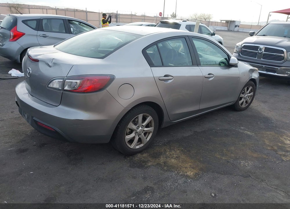 2011 MAZDA 3 I TOURING VIN: JM1BL1VF5B1386625