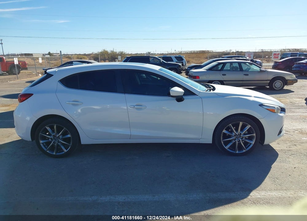 2018 MAZDA MAZDA3 VIN: 3MZBN1L37JM224299