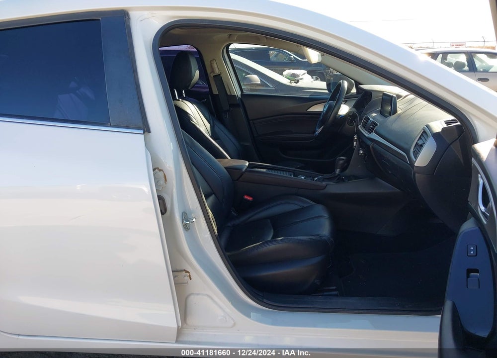 2018 MAZDA MAZDA3 VIN: 3MZBN1L37JM224299
