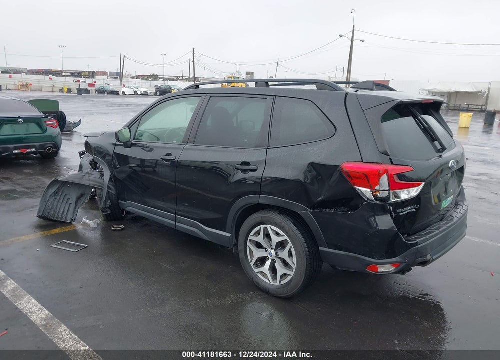 2021 SUBARU FORESTER PREMIUM VIN: JF2SKAJC8MH516598