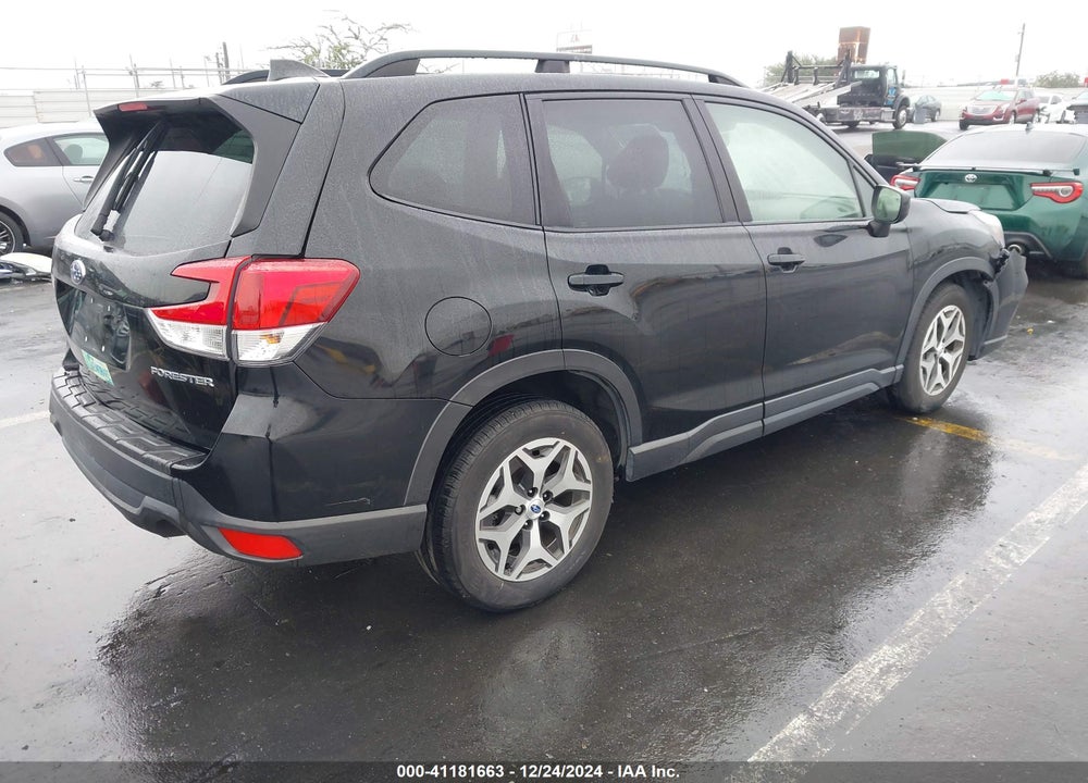 2021 SUBARU FORESTER PREMIUM VIN: JF2SKAJC8MH516598