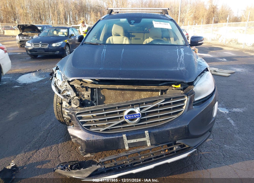 2016 VOLVO XC60 T5 PREMIER VIN: YV4612RK2G2845421