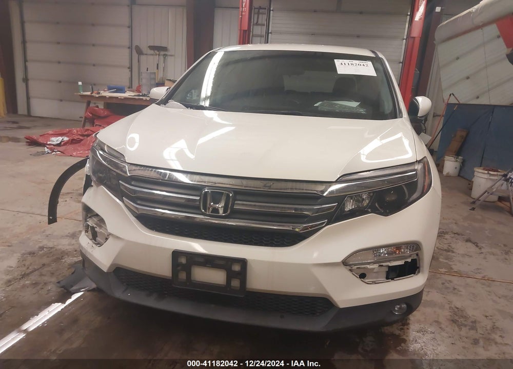 2018 HONDA PILOT EX VIN: 5FNYF6H34JB062944
