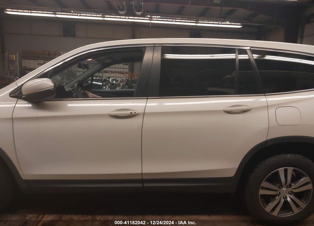2018 HONDA PILOT EX VIN: 5FNYF6H34JB062944