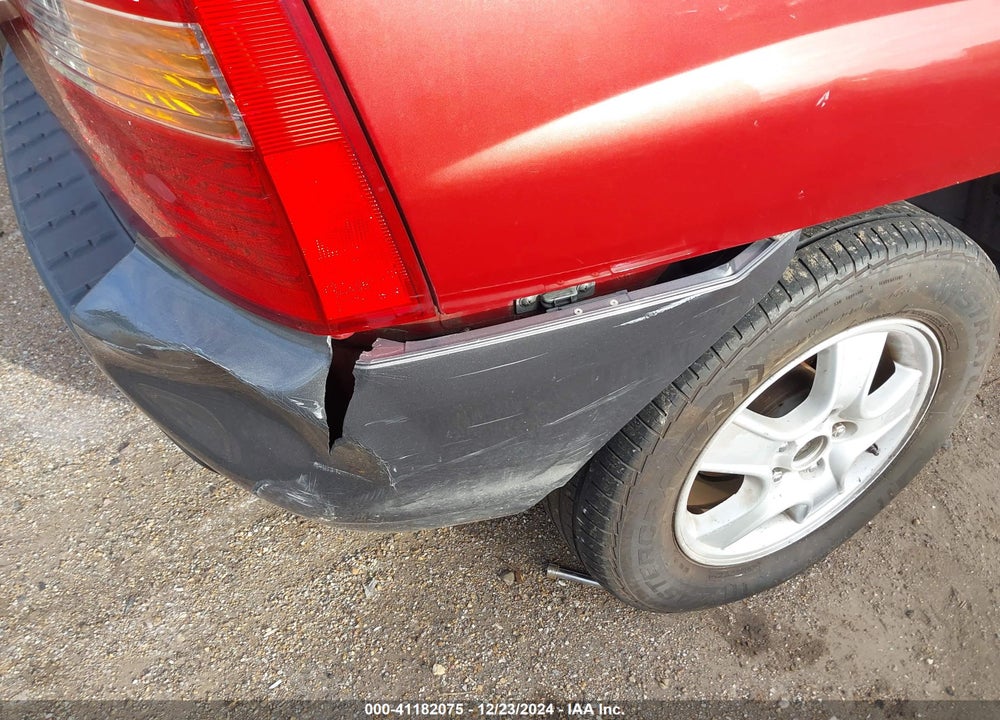 2007 KIA SPORTAGE VIN: KNDJF724877450024