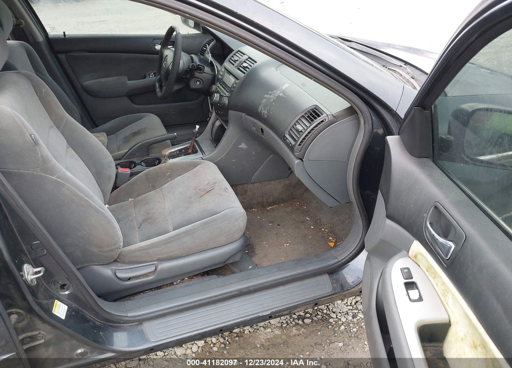 2003 HONDA ACCORD 2.4 EX VIN: 1HGCM56643A071941