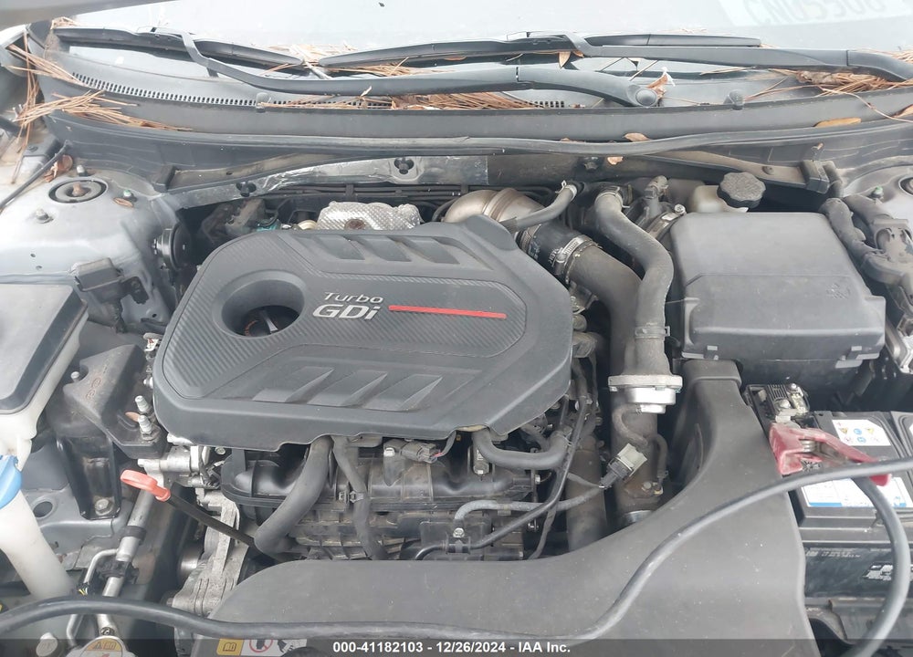 2015 HYUNDAI SONATA SPORT 2.0T VIN: 5NPE34AB1FH102472