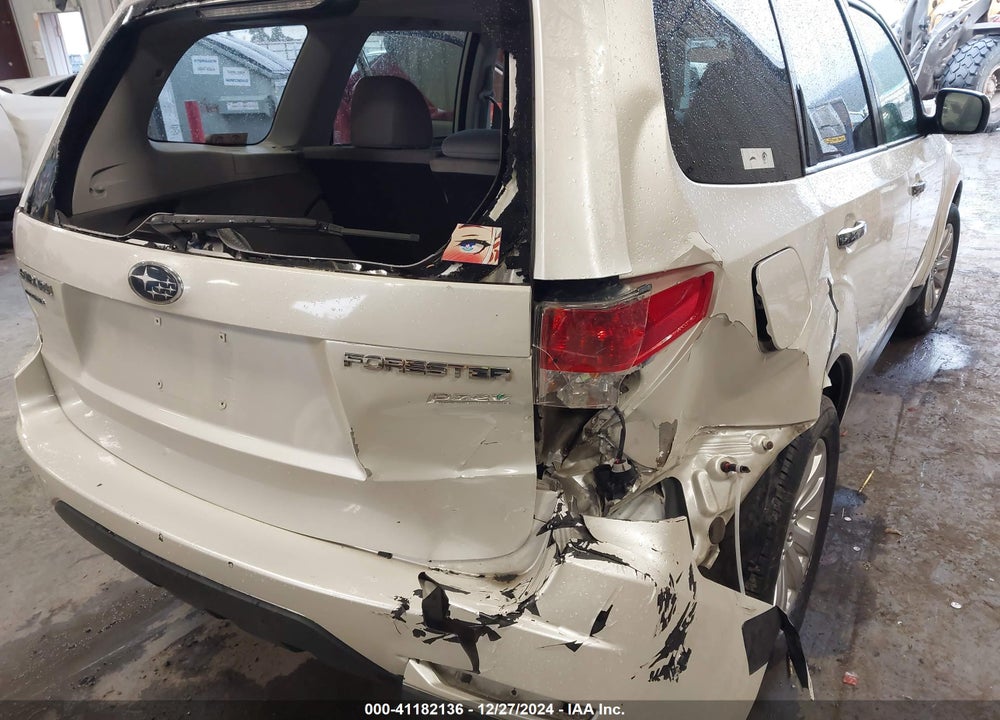 2013 SUBARU FORESTER 2.5X PREMIUM VIN: JF2SHADC7DH430824