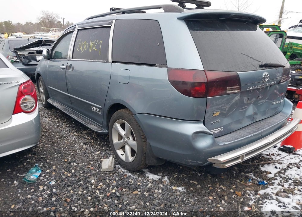 2004 TOYOTA SIENNA LE VIN: 5TDZA23C04S115528