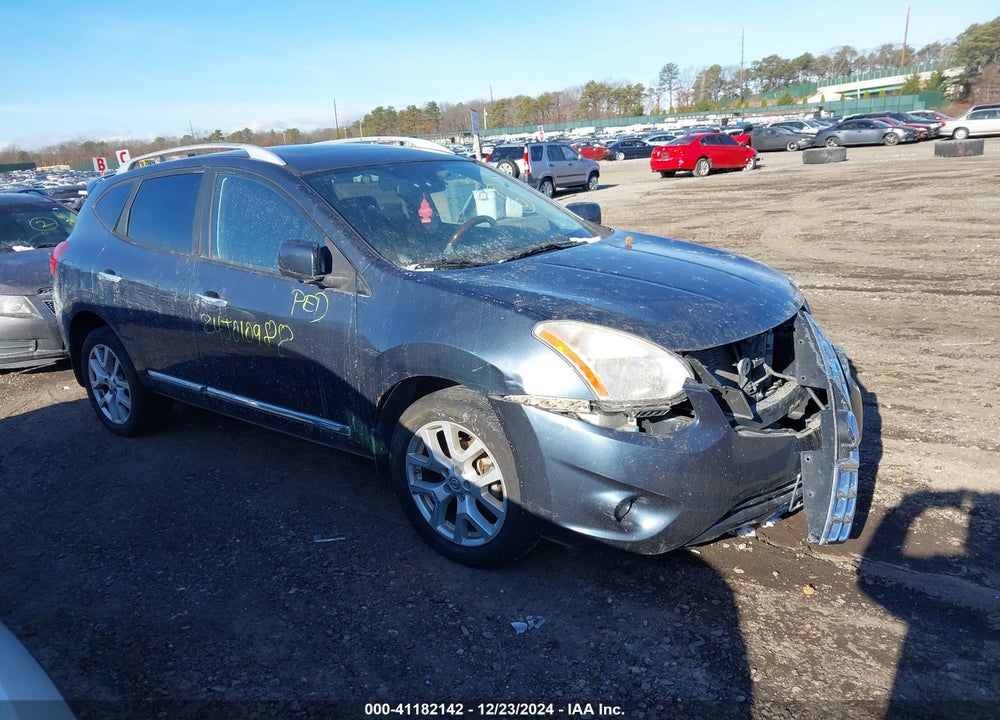 2013 NISSAN ROGUE SV W/SL PKG VIN: JN8AS5MV4DW100854