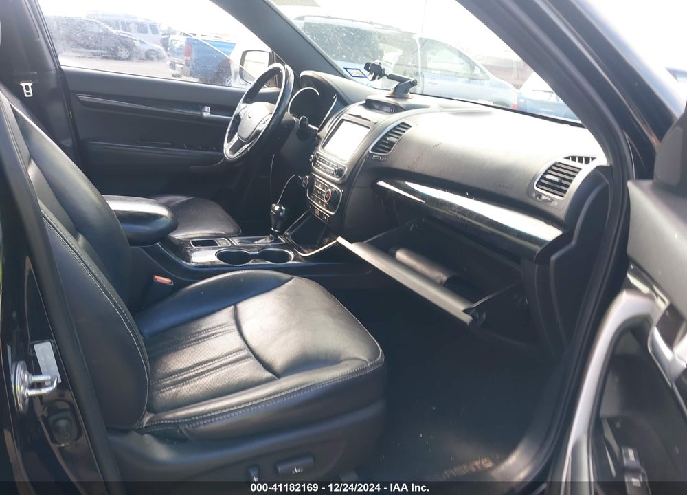 2014 KIA SORENTO VIN: 5XYKW4A77EG501317