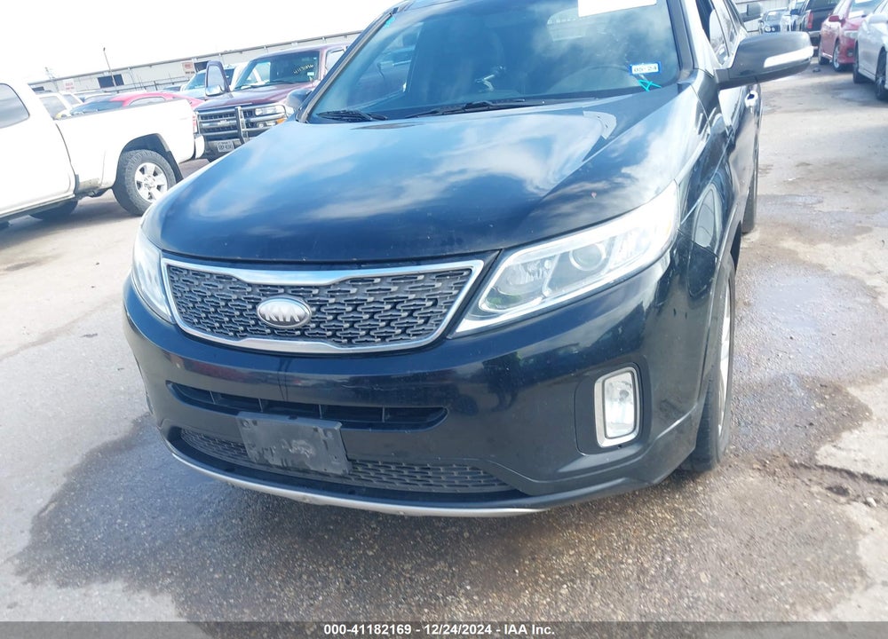 2014 KIA SORENTO VIN: 5XYKW4A77EG501317