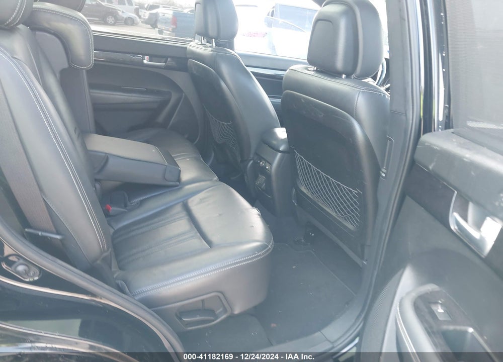 2014 KIA SORENTO VIN: 5XYKW4A77EG501317