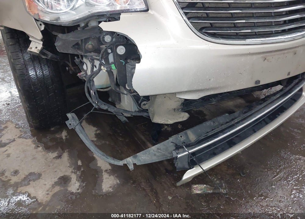 2015 CHRYSLER TOWN & COUNTRY VIN: 2C4RC1BG4FR656876