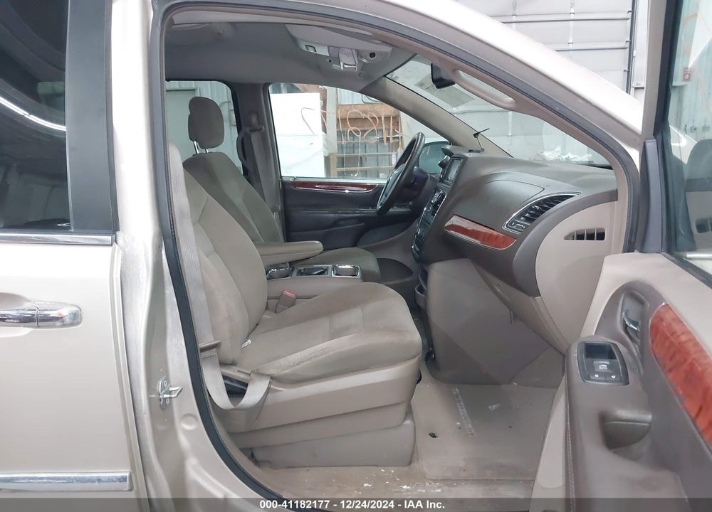 2015 CHRYSLER TOWN & COUNTRY VIN: 2C4RC1BG4FR656876