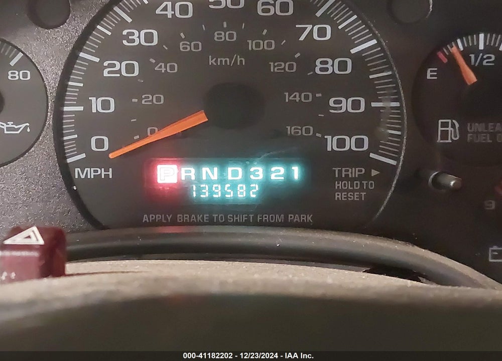 2000 CHEVROLET EXPRESS VIN: 1GCFG15W8Y1119221