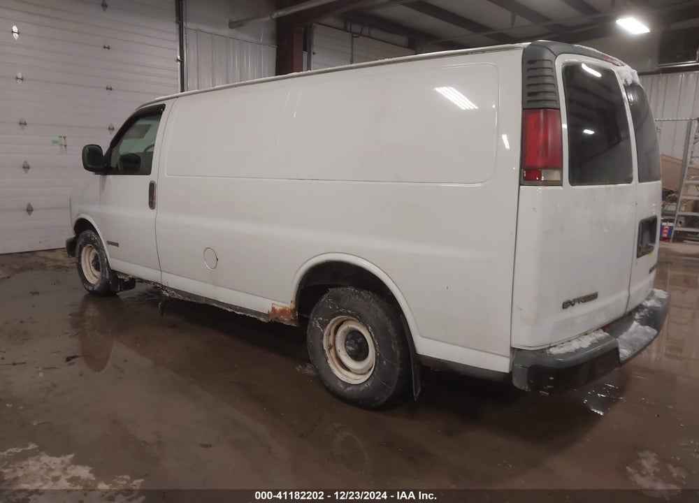 2000 CHEVROLET EXPRESS VIN: 1GCFG15W8Y1119221