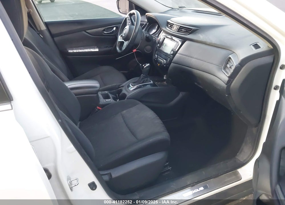 2018 NISSAN ROGUE SV VIN: 5N1AT2MT0JC742051