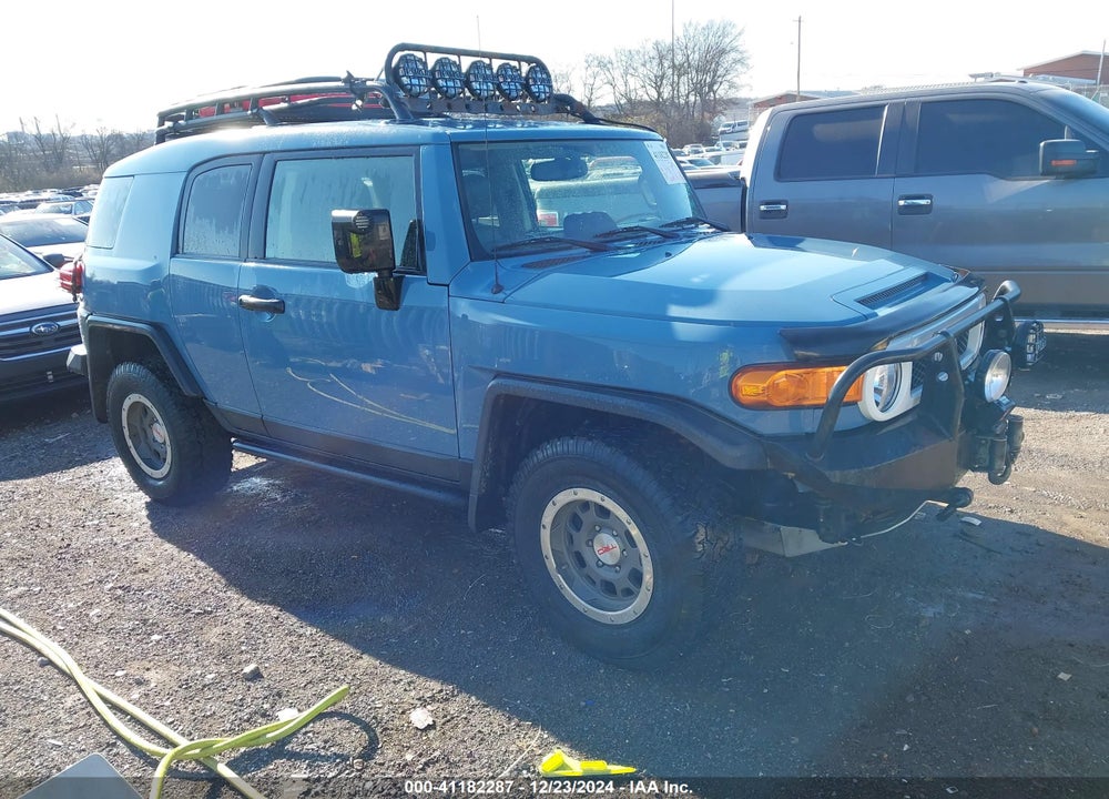 2014 TOYOTA FJ CRUISER VIN: JTEBU4BF6EK196345