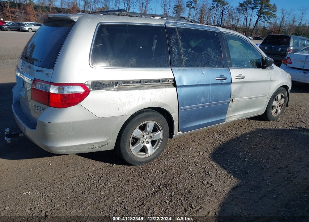 2005 HONDA ODYSSEY TOURING VIN: 5FNRL388X5B106670