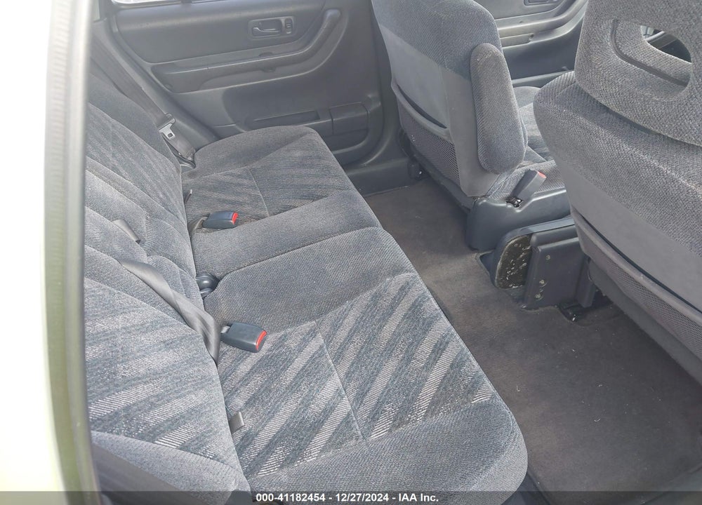 1999 HONDA CR-V LX VIN: JHLRD2841XC016931