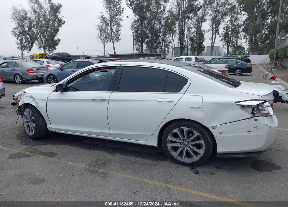 2015 HONDA ACCORD VIN: 1HGCR2F55FA089229