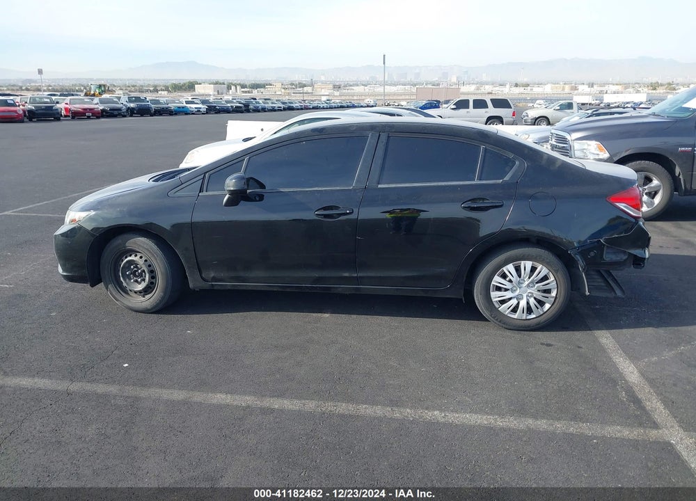 2013 HONDA CIVIC LX VIN: 2HGFB2F5XDH578421