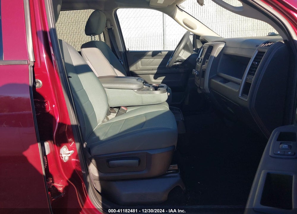 2018 RAM 1500 EXPRESS 4X4 5'7 BOX VIN: 3C6RR7KT7JG158692