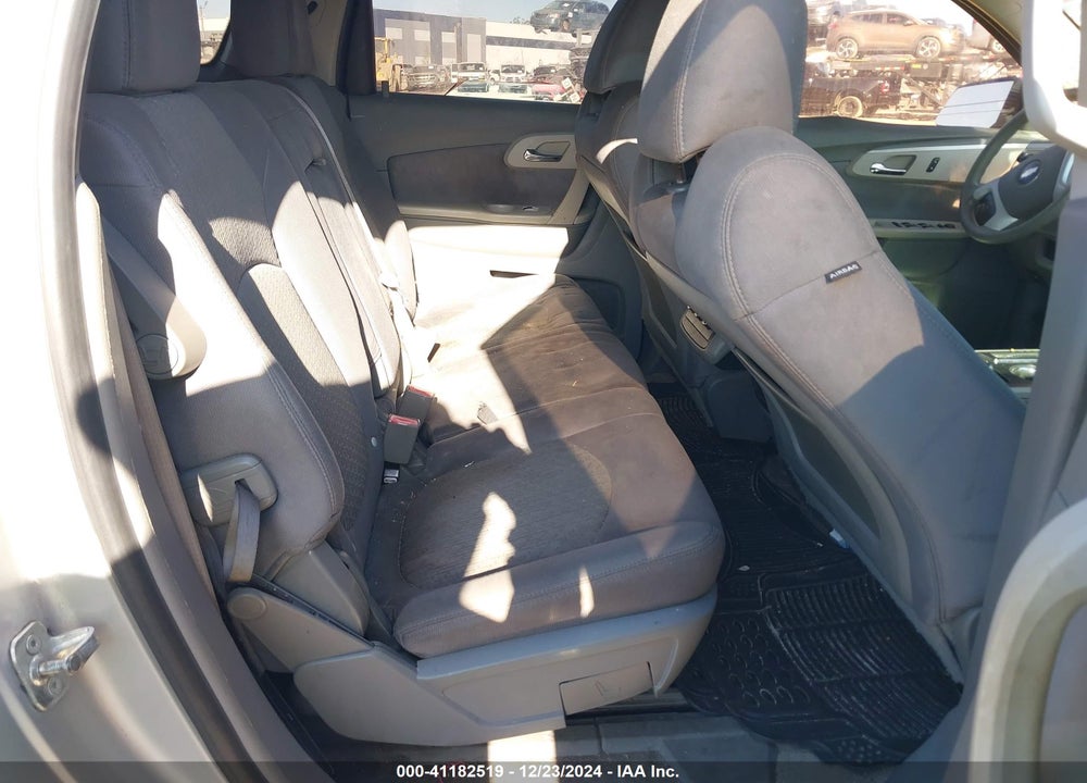 2012 CHEVROLET TRAVERSE LS VIN: 1GNKREED1CJ410058