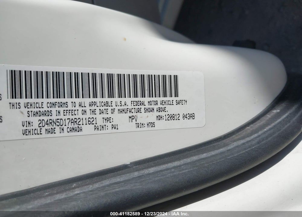 2010 DODGE GRAND CARAVAN SXT VIN: 2D4RN5D17AR211621