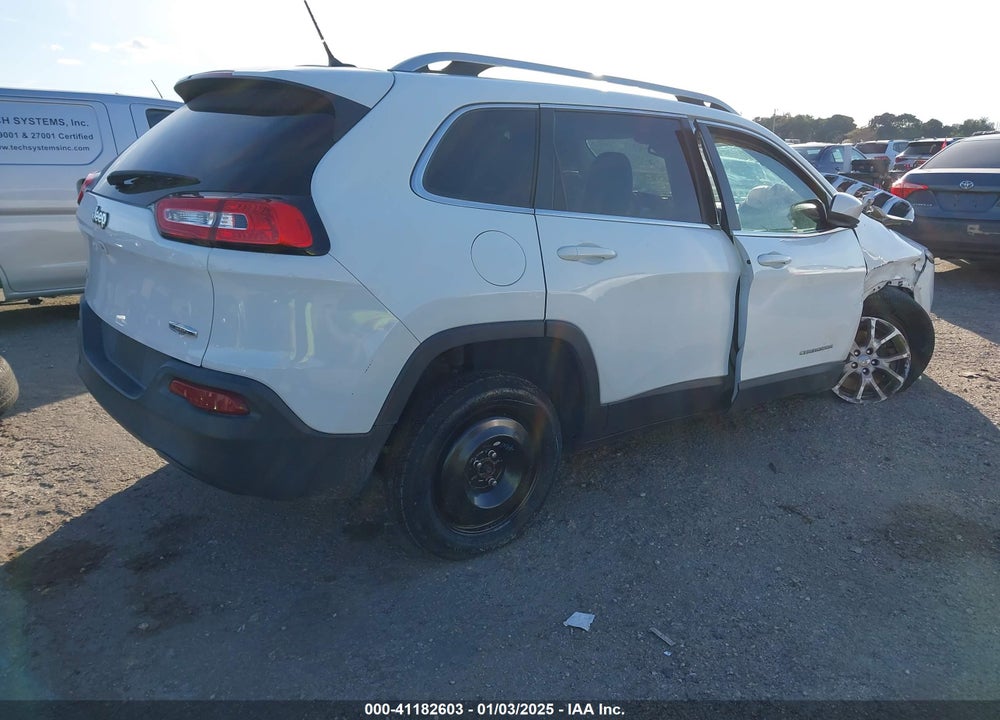 2015 JEEP CHEROKEE LATITUDE VIN: 1C4PJMCB8FW610430