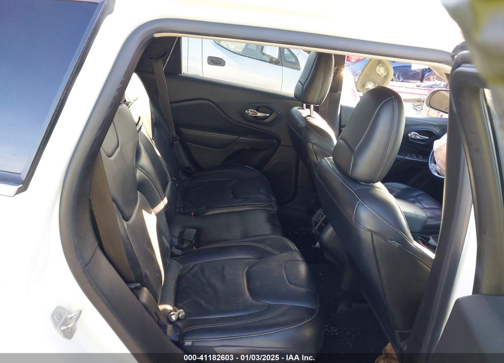 2015 JEEP CHEROKEE LATITUDE VIN: 1C4PJMCB8FW610430
